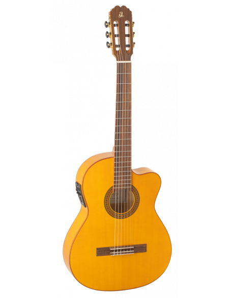 GUITARRA CLÁSICA ADMIRA TRIANA SERIE FLAMENCO ELECTRIFICADA CON ADMIRA Q6