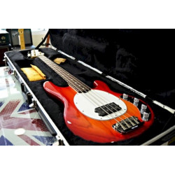 Musicman Stingray Cherry Burst 2